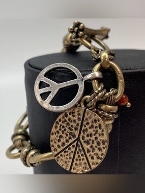 Lucky Brand Peace Sign Charms Brass Chain Toggle Bracelet Hippie Boho 2423